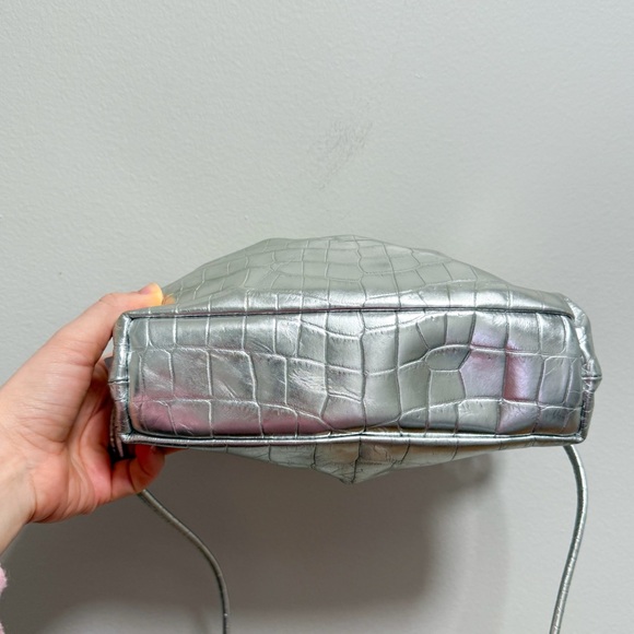 Mansur Gavriel silver metallic cloud clutch convertible shoulder bag holiday - Picture 3 of 15